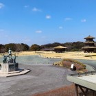 ⑤	温故創生館の２階より建物群を眺める