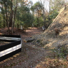 枡形虎口(奥)とクランク状の通路