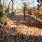 現在の本丸東下は堀ではなく腰曲輪