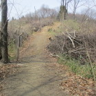 堀先から北に向かい主郭を