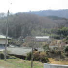 付近から一郷山城(中央左)