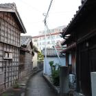 答志島の細い路地裏