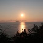 太平洋に昇る朝日