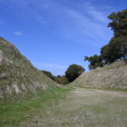 本丸二の丸間の空堀