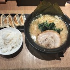 ラーメンとギョーザのセット(ライス１杯無料)