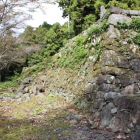 上段郭南面石垣を東虎口大手より見る