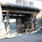 櫓御門下層部大梁と大扉