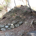 大手道入口東の丸Ⅰ東先端土塁法面腰巻石垣