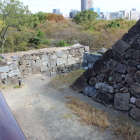 同左鉄門虎口を上部の曲輪内