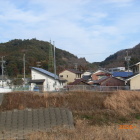 社山城跡左手の山、右は磐田台地北端