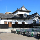 三の丸内より復元潮見櫓を見る