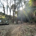 倉跡とセッテイ山との間の空堀