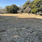 城山の「建物②」来訪者をもてなす建物で、隣には茶室があり枯山水の庭園があったそうです