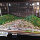 脇本陣に展示されているジオラマ　左の山が燧城