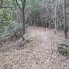 新城と古城の間の尾根道