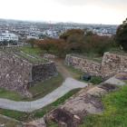 天球丸から二ノ丸を見渡す