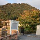 吉川経家公像と久松山