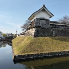 北東隅櫓と水堀