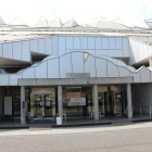 入館した飯田市美術玄関