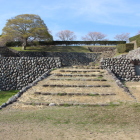 本丸下段櫓門桝形跡正面の玉石垣