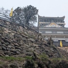 南側の石垣と天守