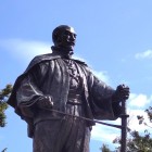 ⑧	大分駅前の大友宗麟（私のお気に入り！）