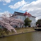 ①中門跡　大寶館と水堀