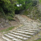 仏足石付近の桝形虎口