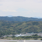 同左より望遠拡大するが微かに富士山？