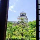 御殿内部から見た天守