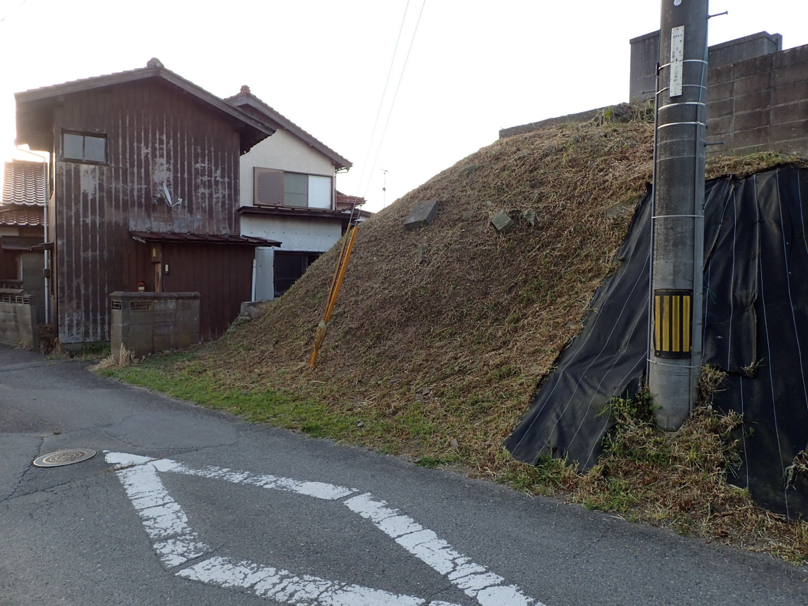 ①東土塁の北側