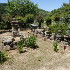 ⑥尼子持久公の墓碑