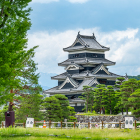 天守閣・外堀南東から