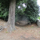 堀跡、左右に土塁