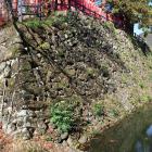 本丸櫓台と水堀（東辺）
