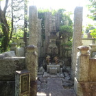 横山秀綱供養塔