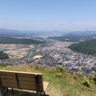 ⑨	山頂から見た景色（眼下は出石、右は此隅山、遠くは豊岡）