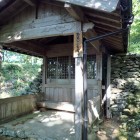 ③お堂と石積