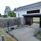 ②筋鉄御門と天守閣