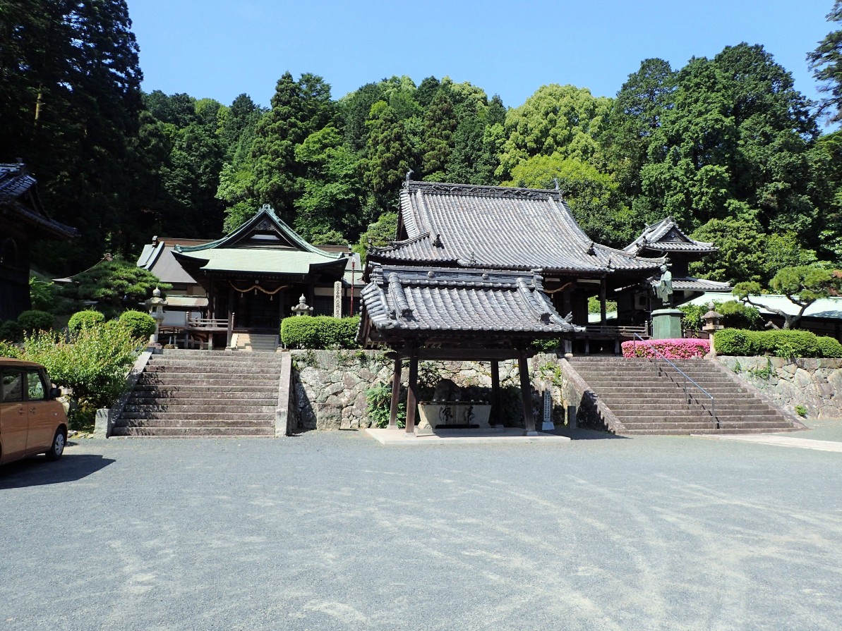 ①常国寺