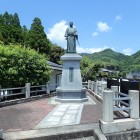 ③紙本栄一像