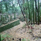 ⑤登城路途中にあった墓