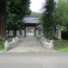 光恩寺山門前