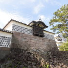 ①河北門　ニラミ櫓台の出窓