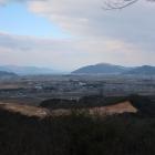 北側の眺望（左に水茎岡山城、中央に八幡山城）