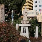 太田城主 太田左近像と説明板