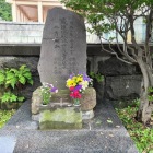 称名寺にある供養碑