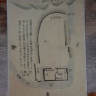 同左の説明板の二見城絵図