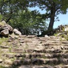 ⑤	天守台入口と月見櫓跡（宮部継潤の石垣）