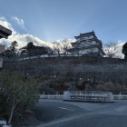 大多喜高校から天守を望む（右手前は大井戸）